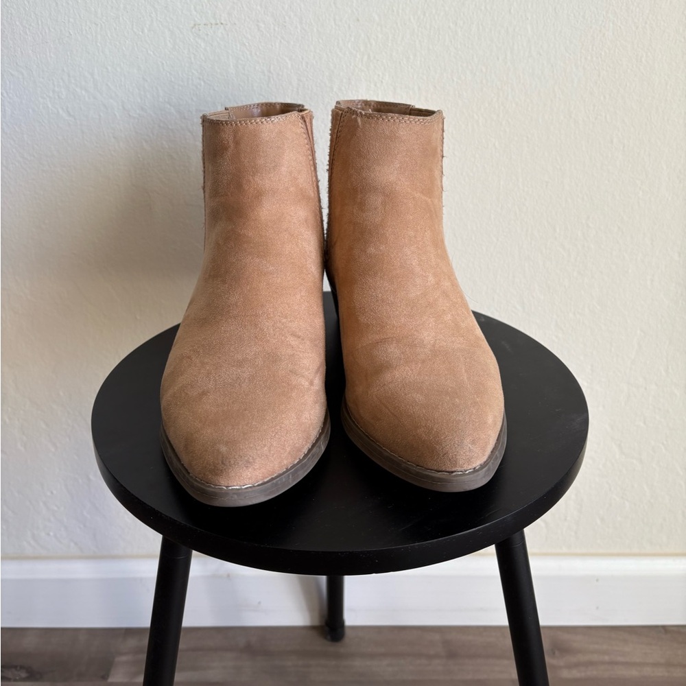 Universal Thread Booties